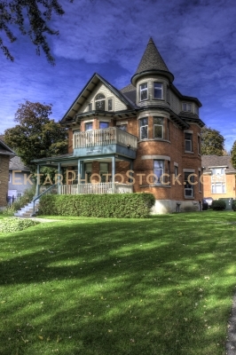Nice old house in Gelebe area by Rideau Canal